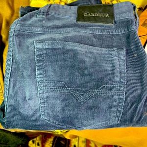 Gardeur Navy Corduroy 5 Pocket. 35 x 32.